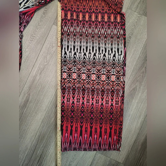 Sharagano Women's Vibrant Red and Black Wide Leg Pants - Picture 4 of 6